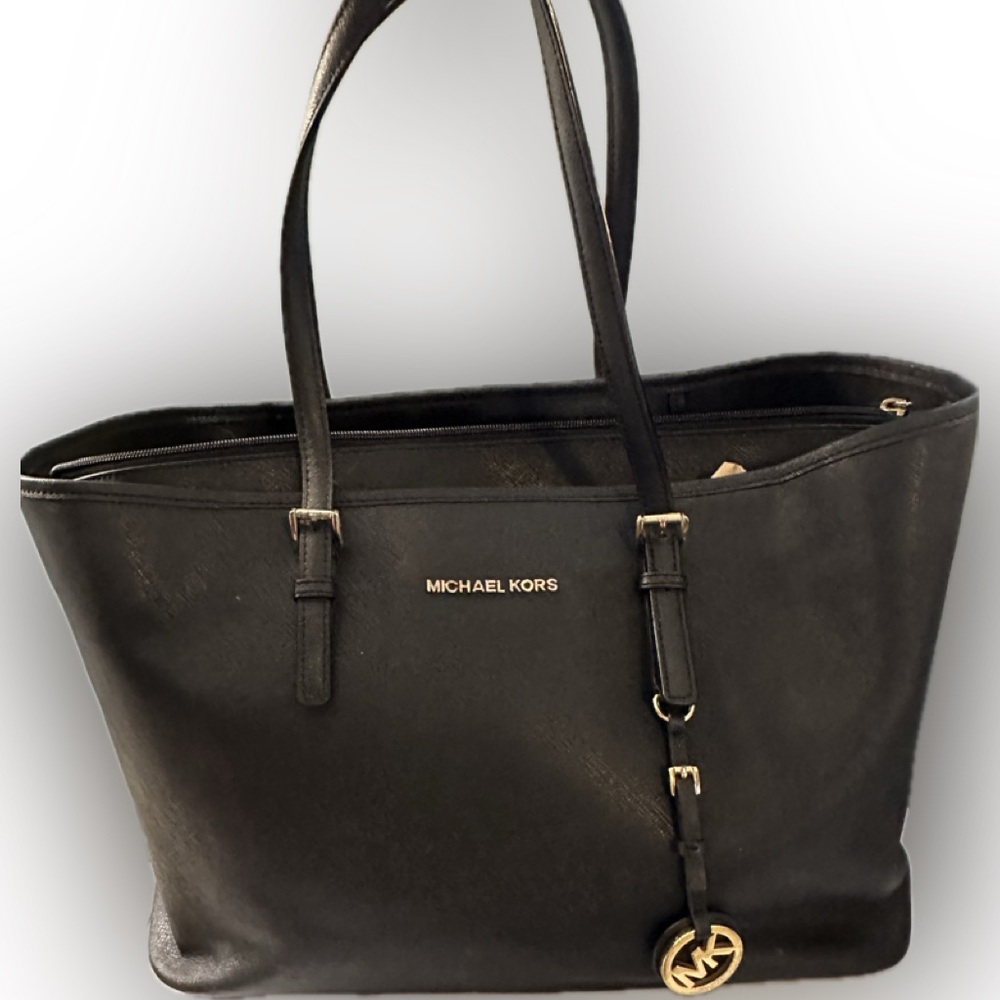 Michael Kors Elegant Black Tote